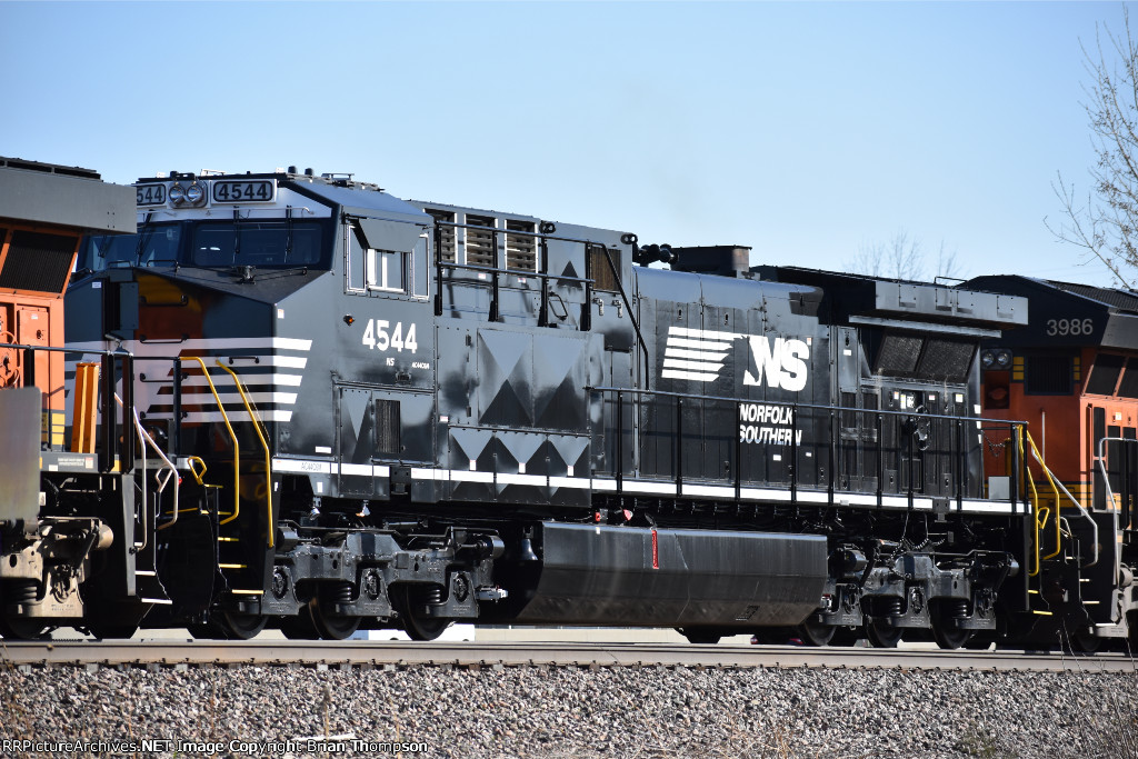 Nearly New NS4544